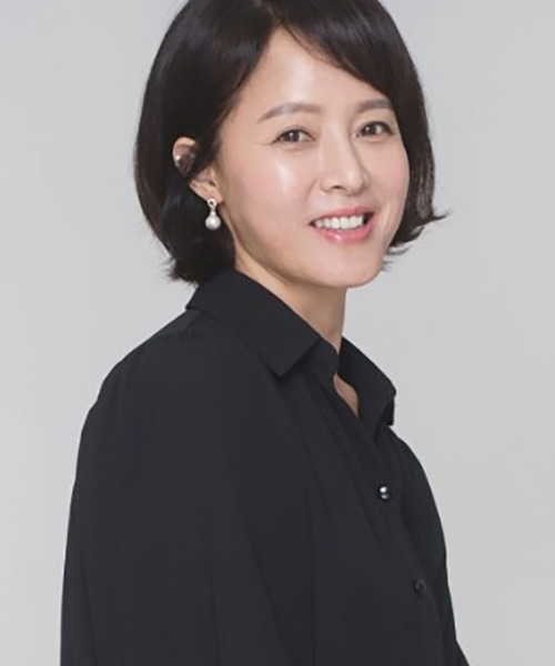 김 은 정